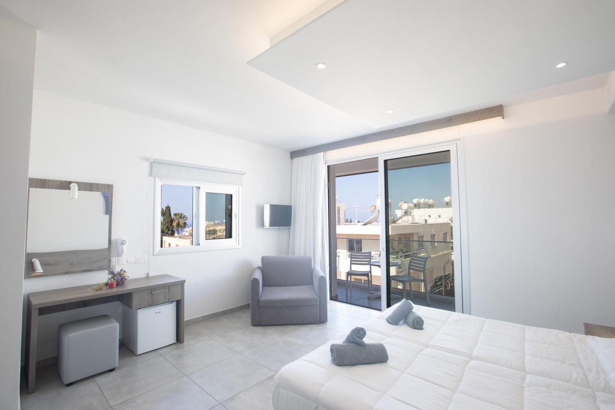 Pavlinia Hotel & Apartments Ayia Napa Exterior photo